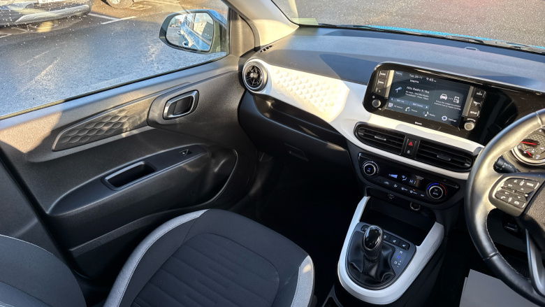 Hyundai i10 1.0 MPi Premium 5dr Auto Petrol Hatchback